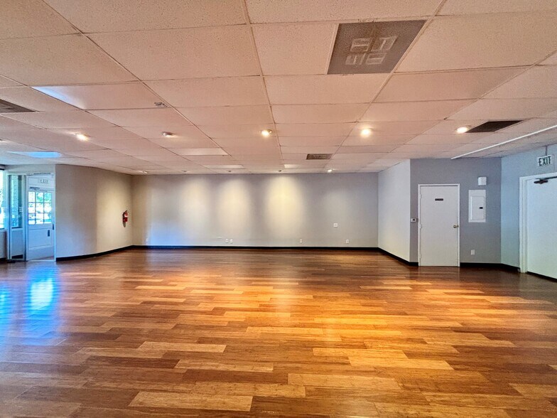 More Photos Of 2707 S Diamond Bar Blvd, Diamond Bar Loft Creative Space For Lease
