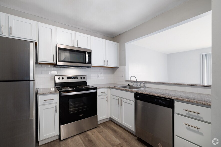 More Photos Of 7594 Watson Rd, Saint Louis Apartments For Sale