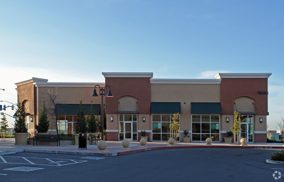 More Photos Of 7431 W Stockton Blvd, Sacramento Freestanding For Lease