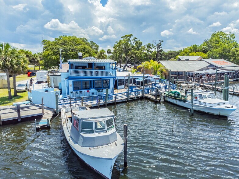 More Photos Of TREADWAY DR near US 19 Corridor Tampa msa, Port Richey Restaurant For Sale