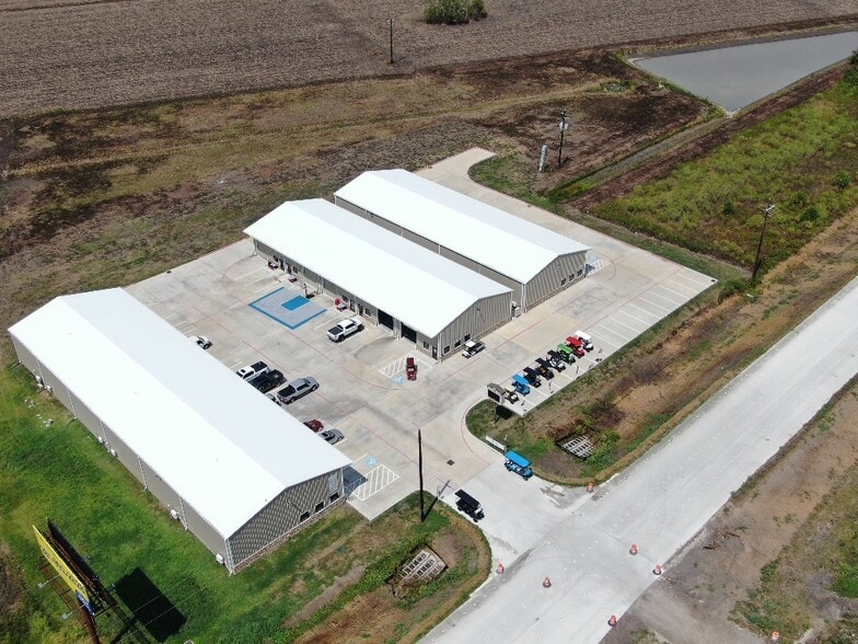 Primary Photo Of 9210 Highway 36, Needville Showroom For Lease