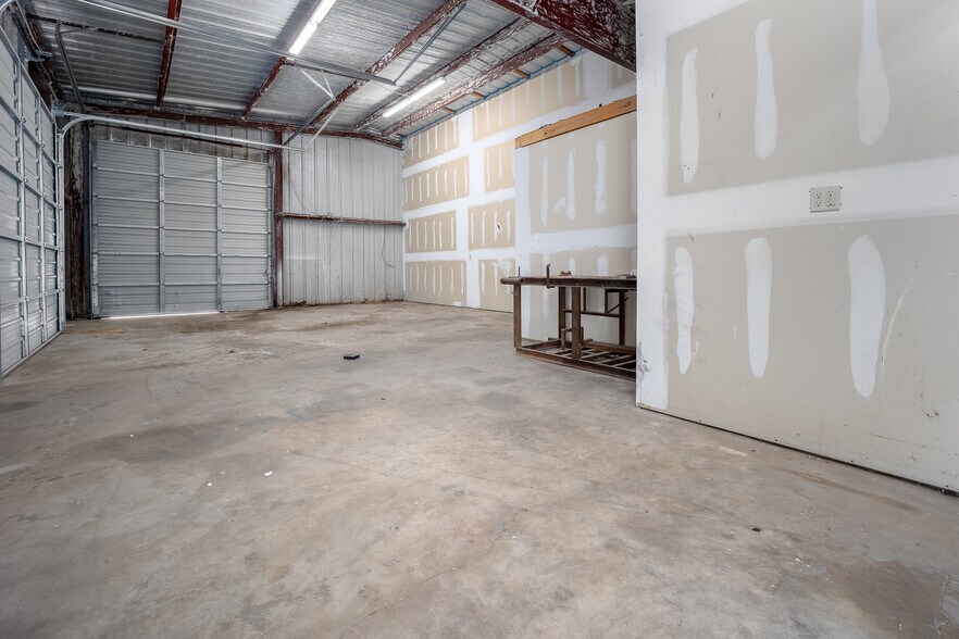 More Photos Of 2845 Broce Dr, Norman Office For Sale