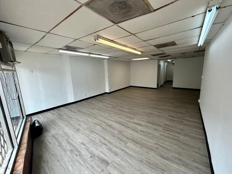 More Photos Of 5030-5034 W North Ave, Chicago Apartments For Lease