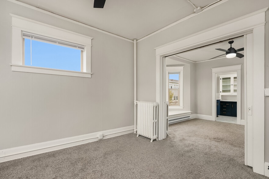 More Photos Of 2501 Colby Ave, Everett Apartments For Sale