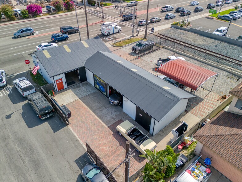 More Photos Of 7501-7511 Warner Ave, Huntington Beach Service For Sale