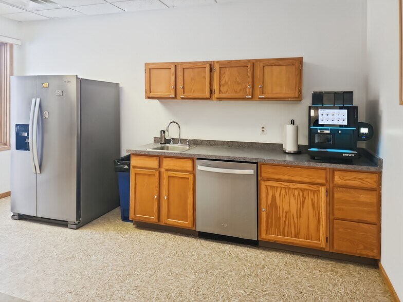 More Photos Of 2479 Woodlake Cir, Okemos Coworking Space