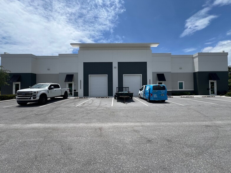 Primary Photo Of 12871 Suzanne, Hobe Sound Light Manufacturing For Lease