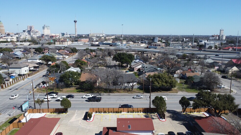 More Photos Of 909 S Frio St, San Antonio Hotel For Lease