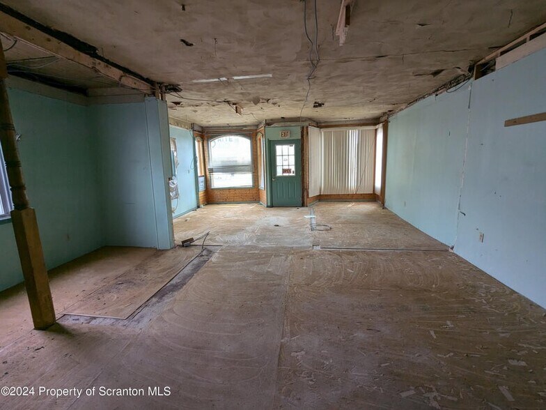 More Photos Of 455-459 N Main Ave, Scranton Storefront Retail Residential For Sale