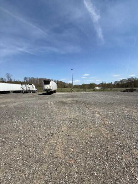 More Photos Of 4881 Pittsburgh Rd, Harrisville Light Distribution For Sale