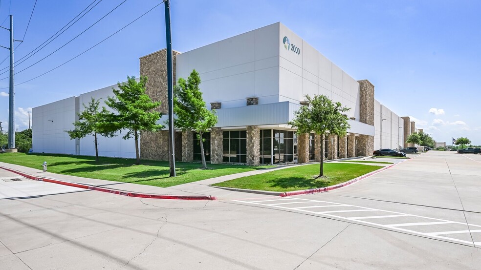 More Photos Of 2000 Lakeside Pky, Flower Mound Distribution For Lease