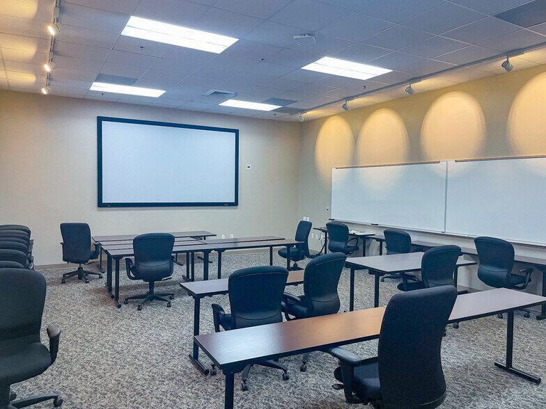 More Photos Of 2625 Co 180 rd, Garden City Manufacturing For Sale