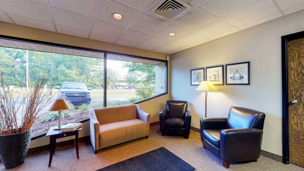 More Photos Of 956 3 Mile Rd, Grand Rapids Medical For Sale