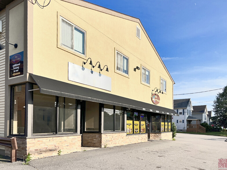 Primary Photo Of 342 S Main St, Middletown Storefront Retail Residential For Lease