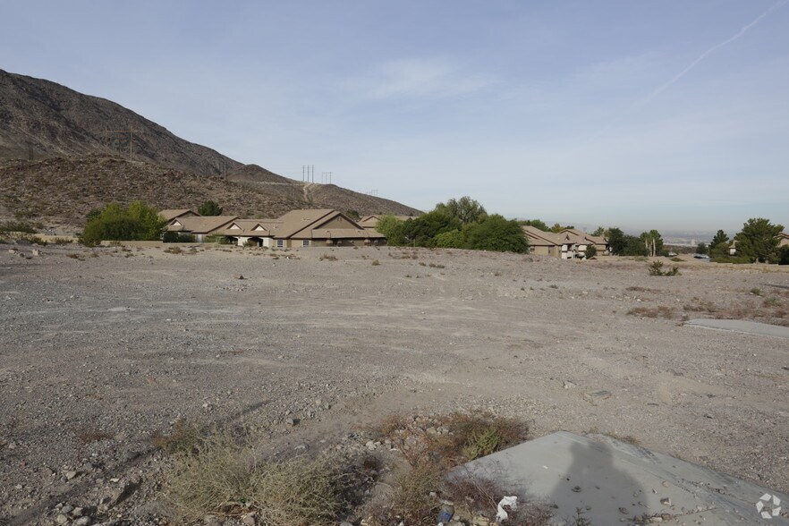 More Photos Of 71 W Horizon Ridge Pky, Henderson Land For Sale