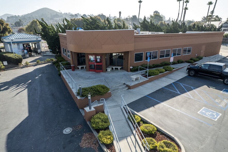 More Photos Of 850 Quintana Rd, Morro Bay Restaurant For Sale
