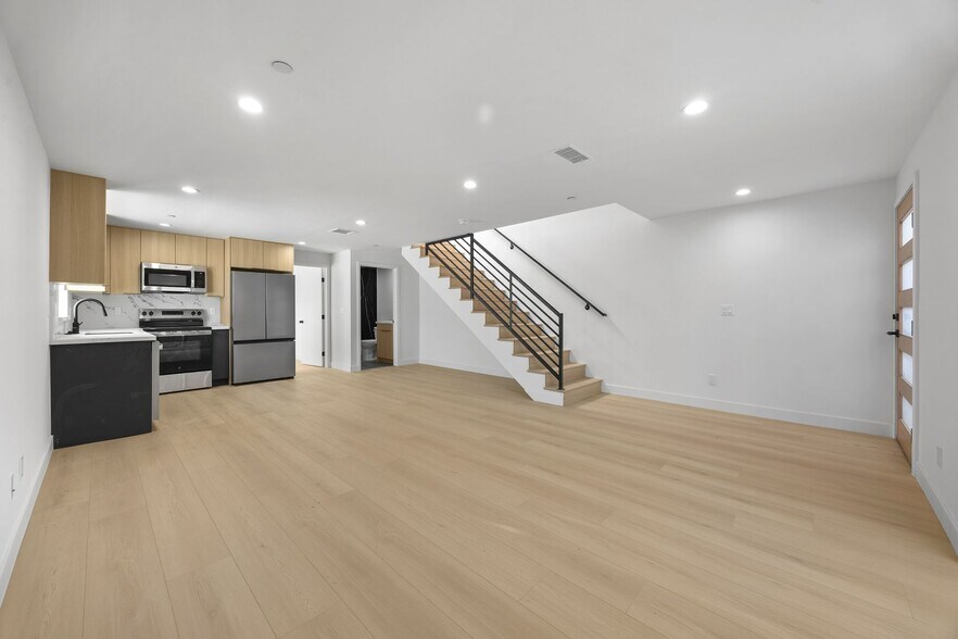 More Photos Of 4513 Rosewood Ave, Los Angeles Apartments For Sale