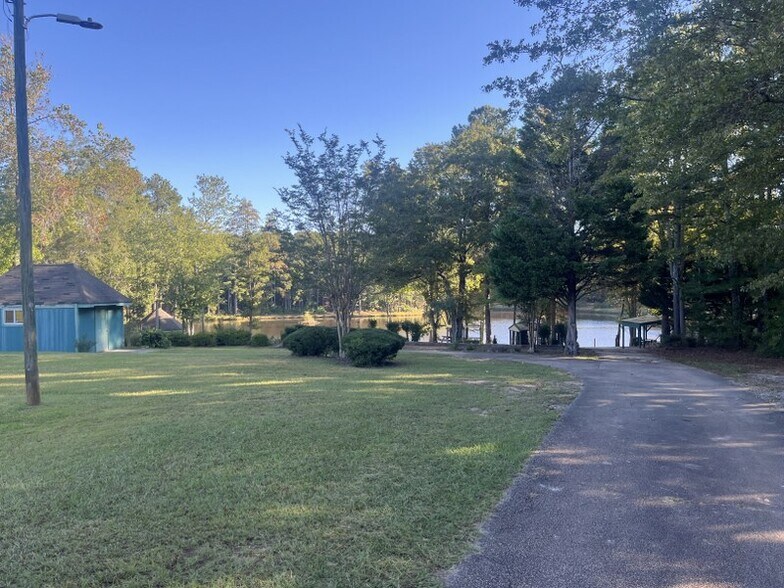 More Photos Of 460 Aerodrome Way, Griffin Land For Sale