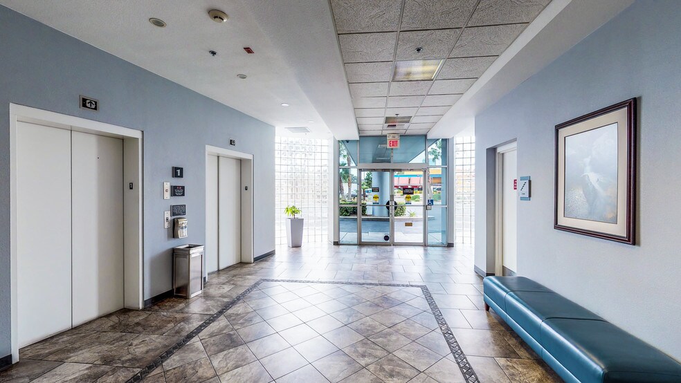 More Photos Of 2870 S Maryland Pky, Las Vegas Medical For Lease