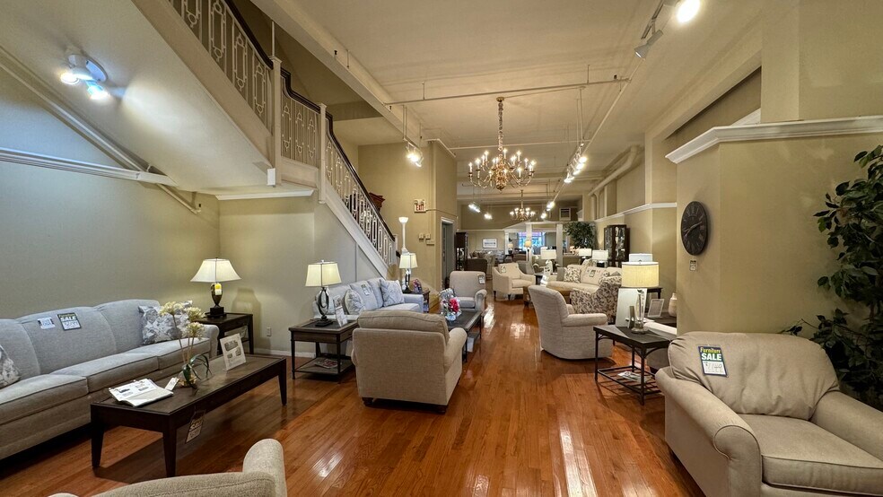 More Photos Of 223 Northampton St, Easton Apartments For Sale