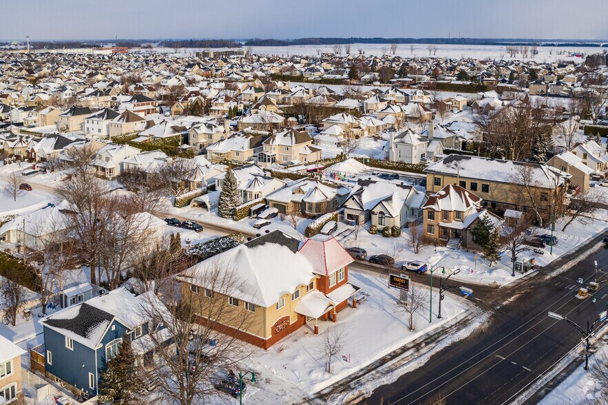 More Photos Of 1301 Rue Notre-Dame, Repentigny Storefront Retail Residential For Sale