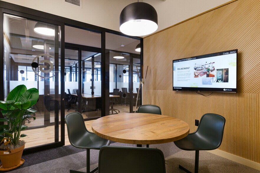 More Photos Of 1 Beacon, Boston Coworking Space