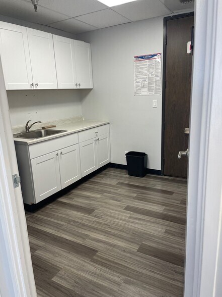 More Photos Of 4201 Torrance Blvd, Torrance Medical For Lease