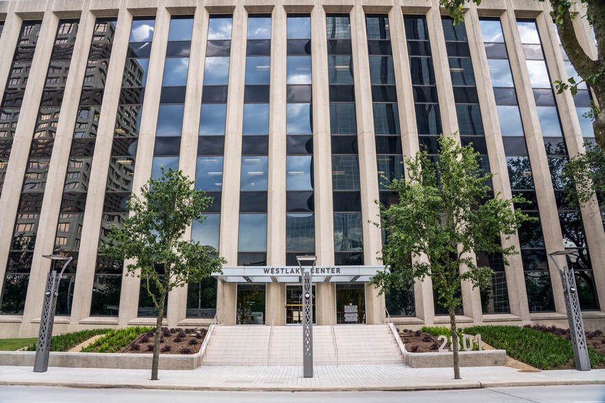 More Photos Of 2801 Post Oak Blvd, Houston Office For Lease