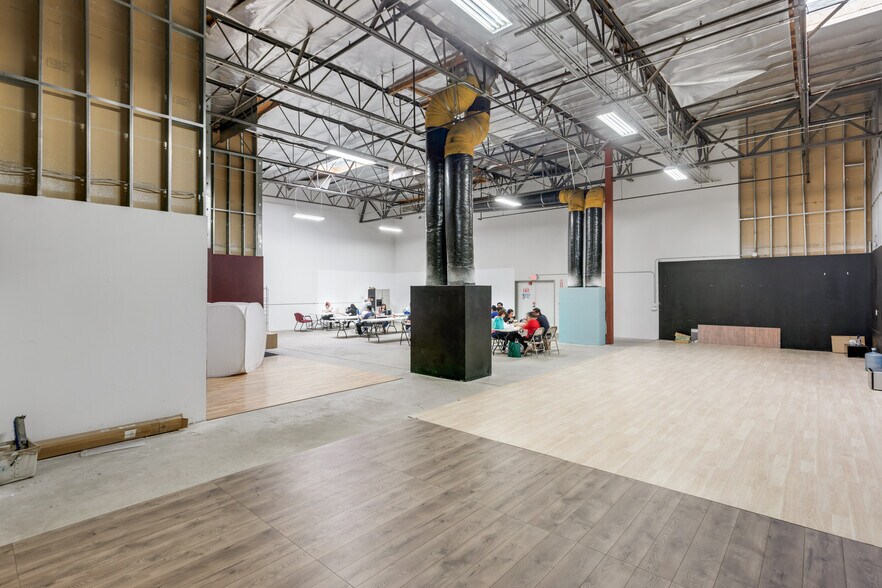 More Photos Of 14801 Able Ln, Huntington Beach Warehouse For Lease