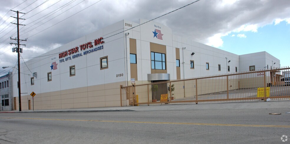 More Photos Of 2150 E 25th St, Los Angeles Warehouse For Lease