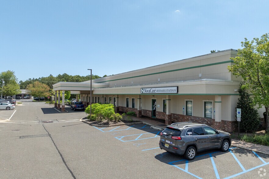 More Photos Of 798 N Green St, Little Egg Harbor Township Medical For Sale