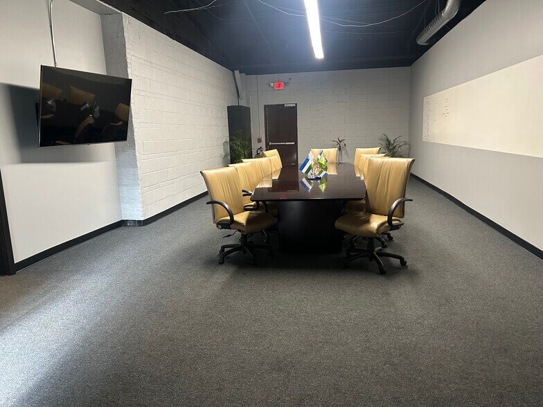 More Photos Of 13747 S Western Ave, Blue Island Industrial For Sale