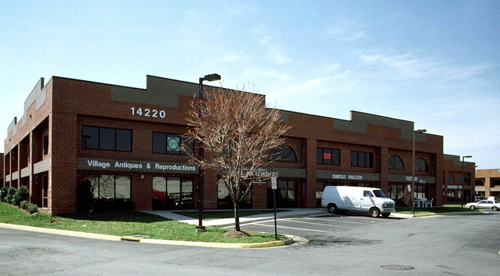 More Photos Of 14220 Sullyfield Cir, Chantilly Flex For Lease