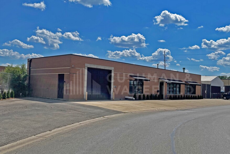 Primary Photo Of 3200 W Le Moyne Ave, Stone Park Warehouse For Sale