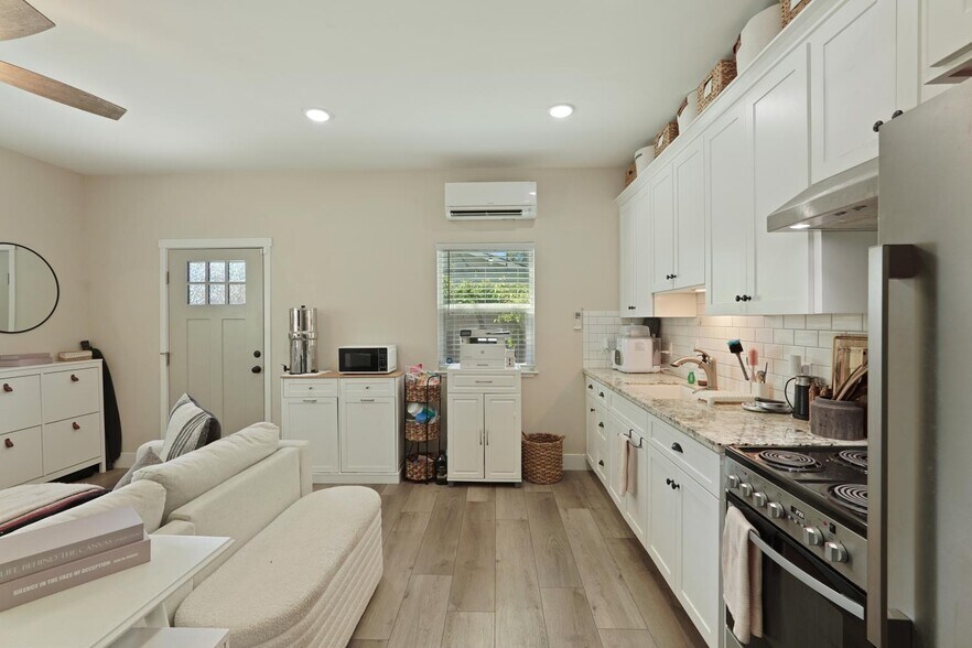 More Photos Of 595 E Augusta St, Woodbridge Apartments For Sale