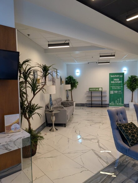 More Photos Of 3377 S Price Rd, Chandler Office For Lease