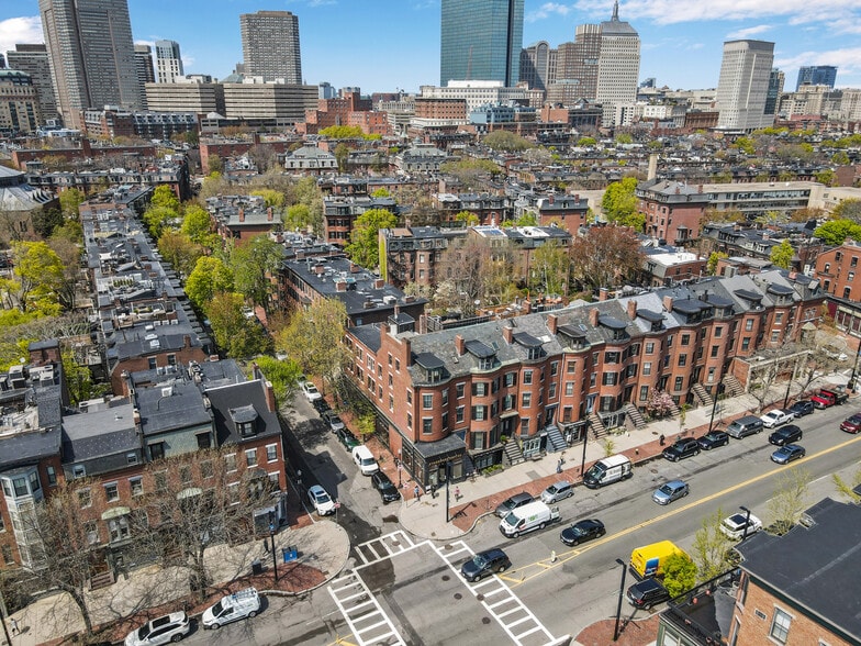 More Photos Of 627 Tremont St, Boston Apartments For Lease