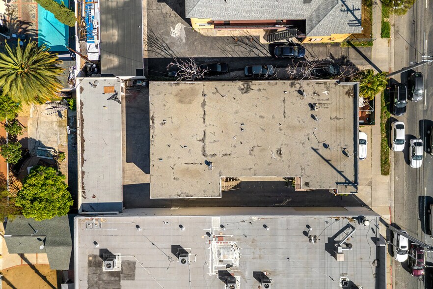 More Photos Of 13631 Vanowen St, Van Nuys Apartments For Sale