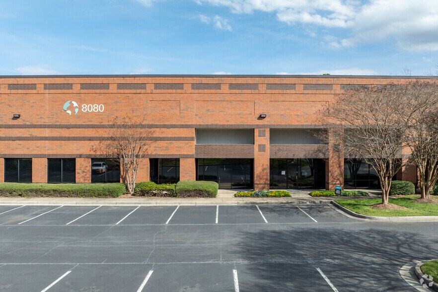 More Photos Of 8080 Troon Cir, Austell Distribution For Lease