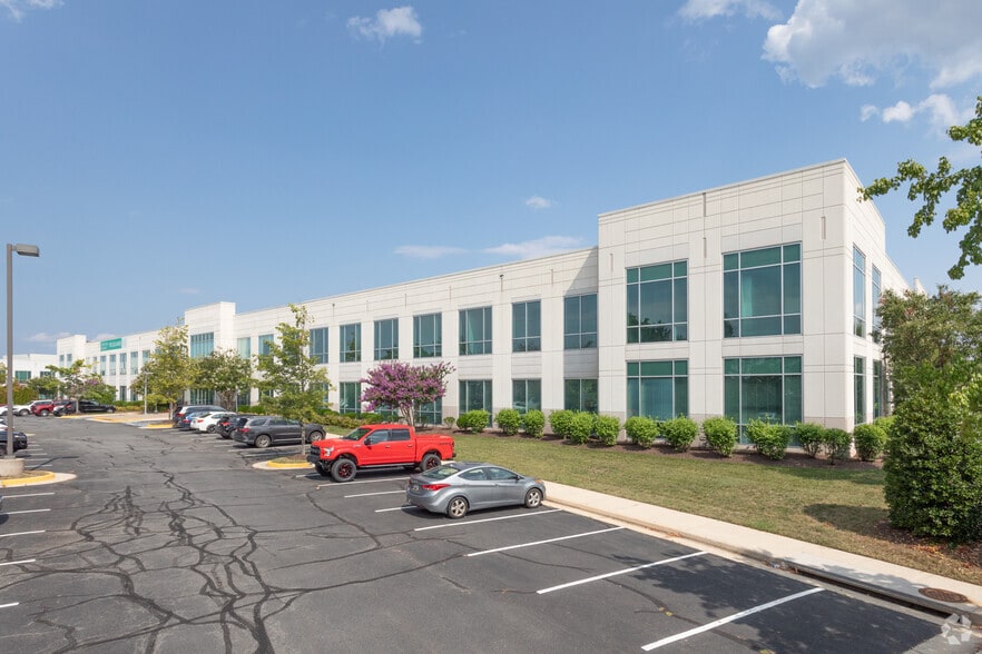 More Photos Of 3076 Centreville Rd, Herndon Office For Lease