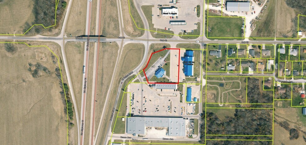 More Photos Of 1703 Oak St, Canton General Retail For Sale