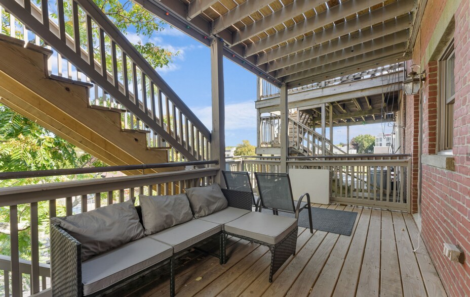 More Photos Of 262-264 W Broadway, South Boston Apartments For Sale