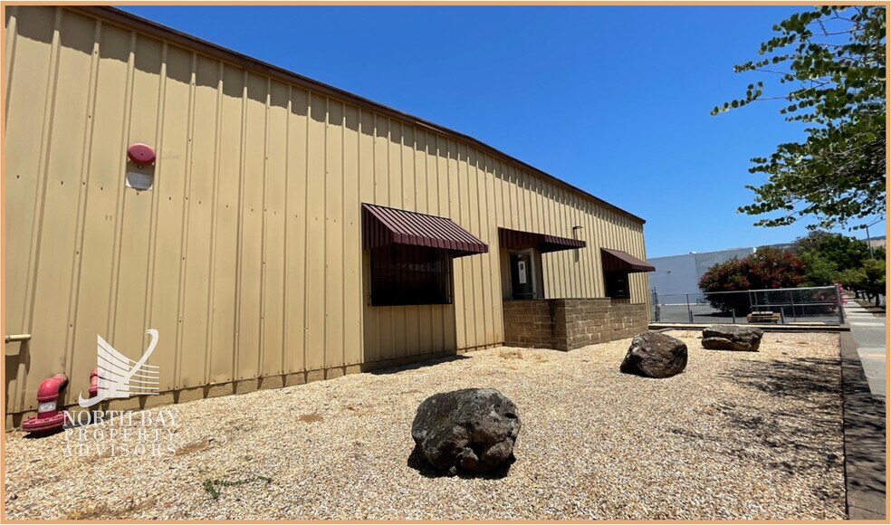 More Photos Of 978 Kaiser Rd, Napa Warehouse For Sale