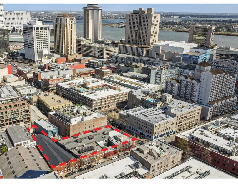 More Photos Of 755 Tchoupitoulas St, New Orleans Restaurant For Sale