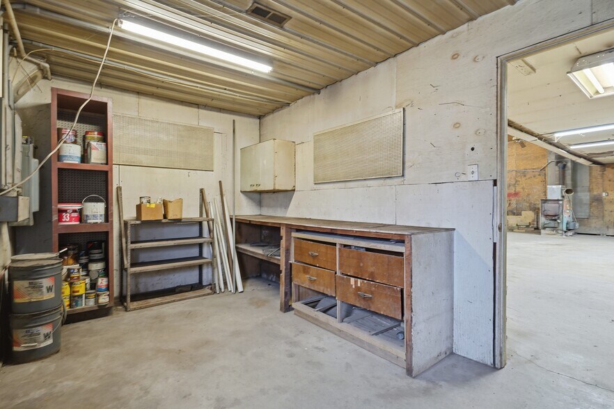 More Photos Of 300 Main St N, Hazleton Freestanding For Sale