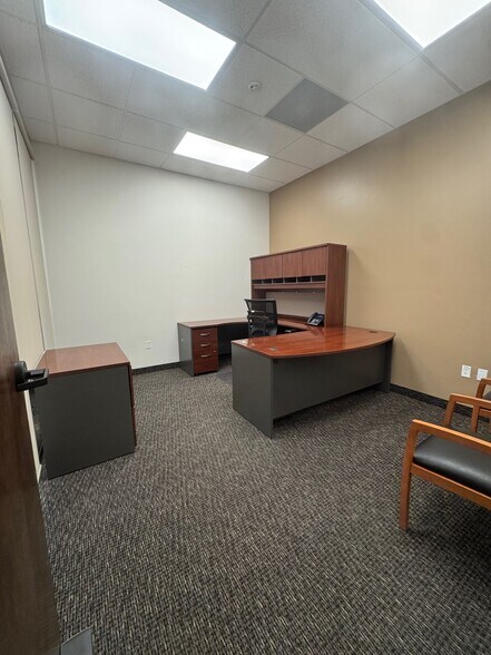 More Photos Of 2646 Santa Maria Way, Santa Maria Medical For Lease