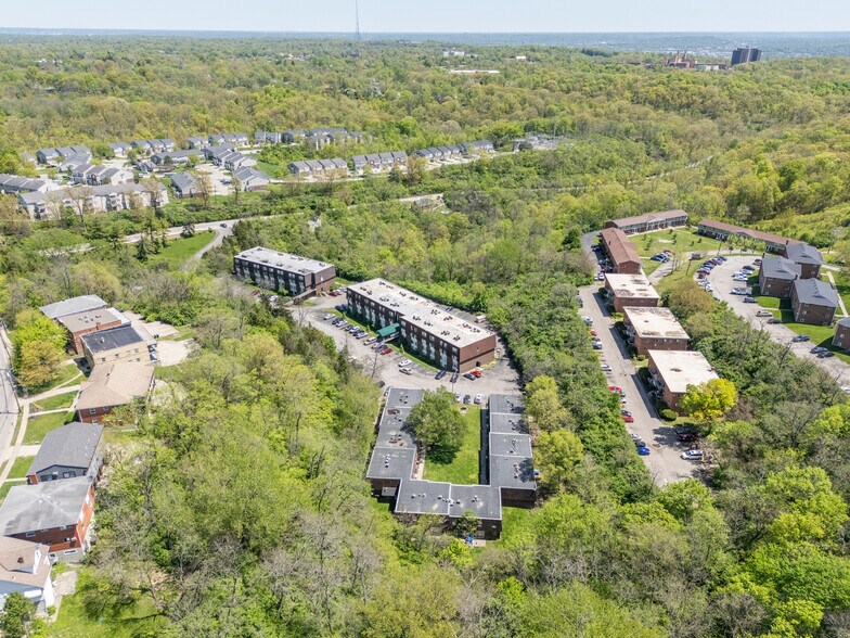 More Photos Of 5459-5473 Kirby Ave, Cincinnati Apartments For Sale