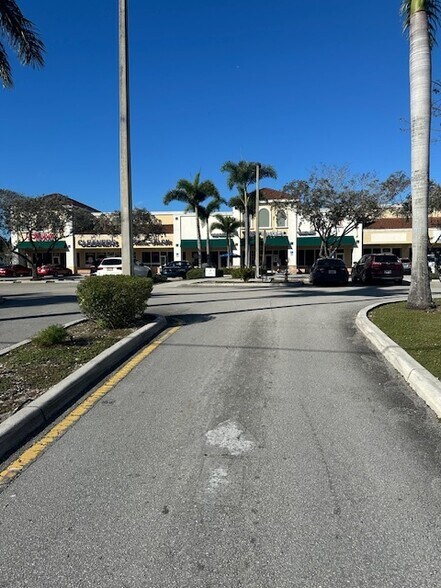 More Photos Of 14451 S Military Trl, Delray Beach Freestanding For Lease