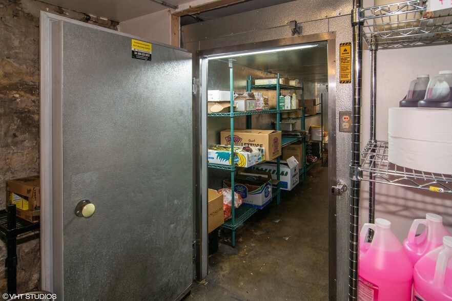 More Photos Of 30 S La Grange Rd, La Grange Restaurant For Sale