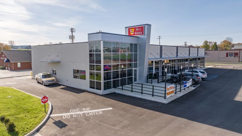 More Photos Of 5 Shoppers Dr, Winchester Freestanding For Lease